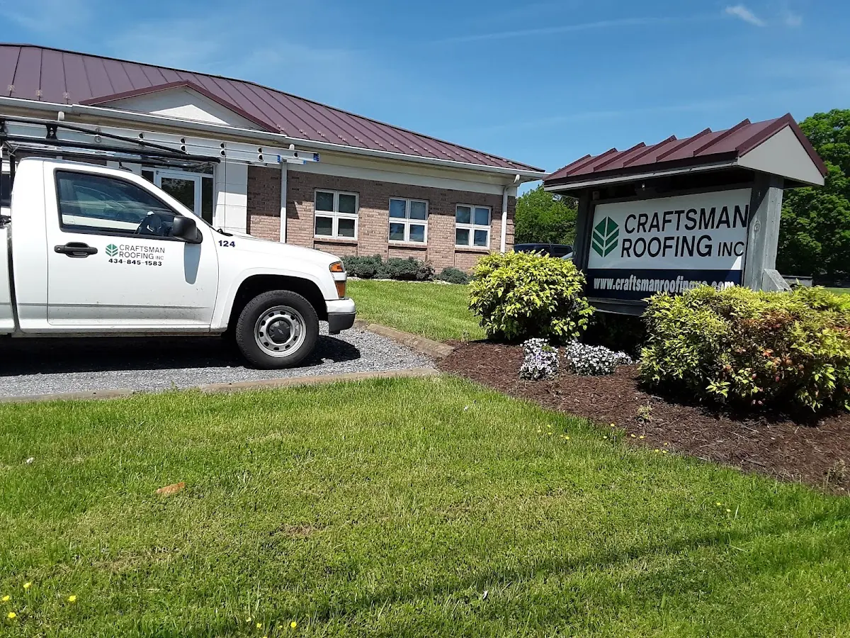 Quality Roof Replacement by experienced craftsmen in Collingwood Estates